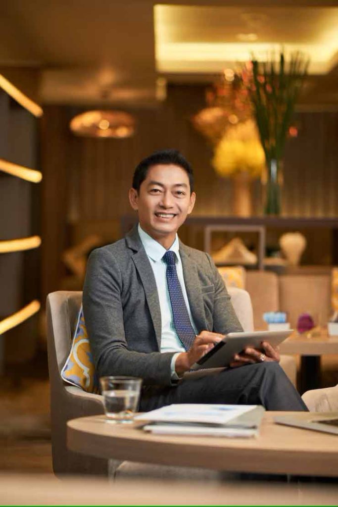 Lâm Nguyễn Author